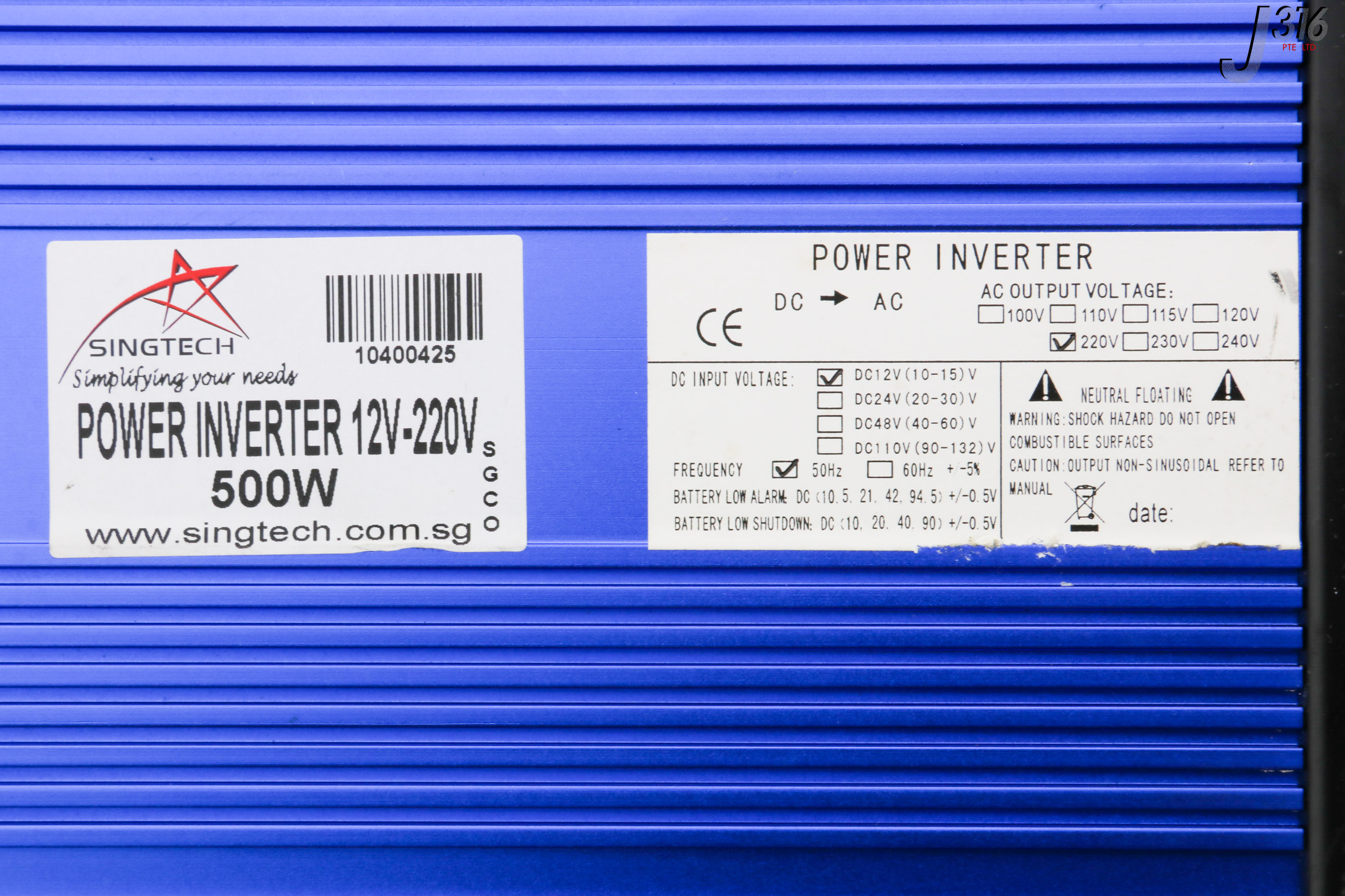 V 29367 SINGTECH POWER INVERTER, PURE SINE WAVE, 12VDC TO 220VAC